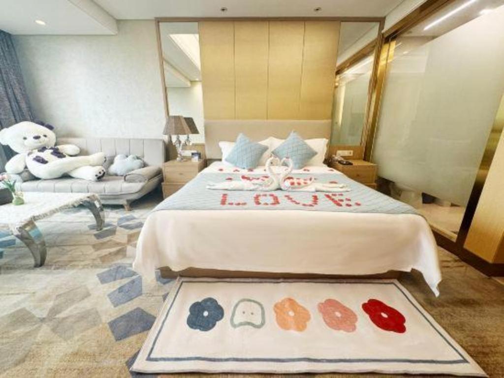 Howard Johnson By Wyndham Sunshine Plaza Ningbo Exteriör bild