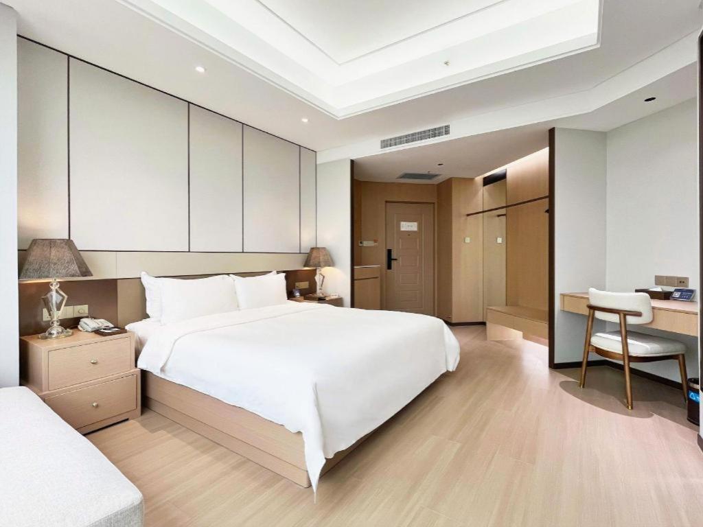 Howard Johnson By Wyndham Sunshine Plaza Ningbo Exteriör bild